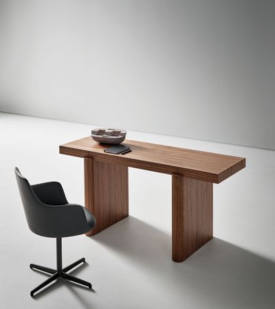 Bonaldo_Blocco Desk_1.jpeg